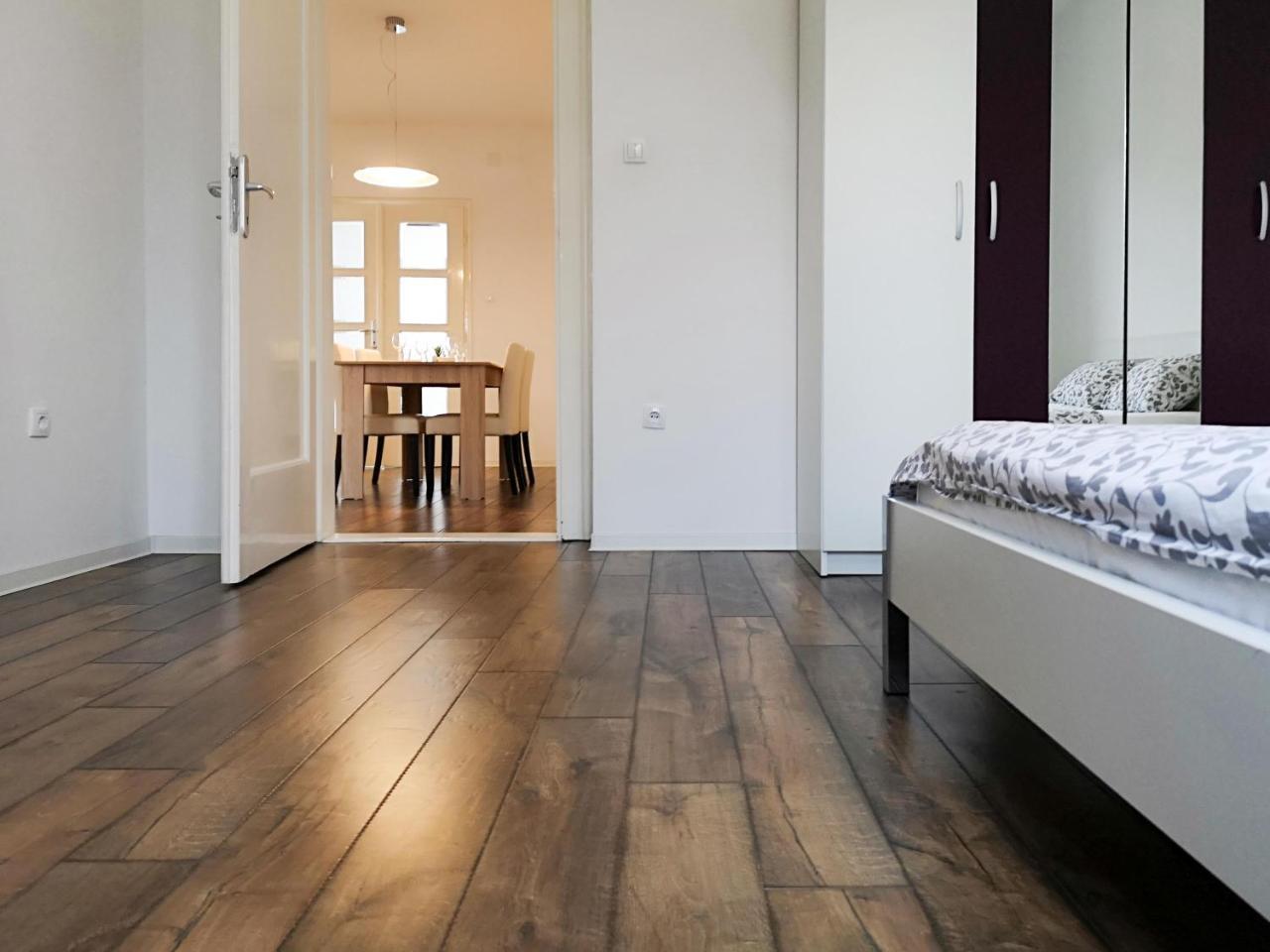 Filinhome Stefanovica Suite 9 Novi Sad Eksteriør bilde